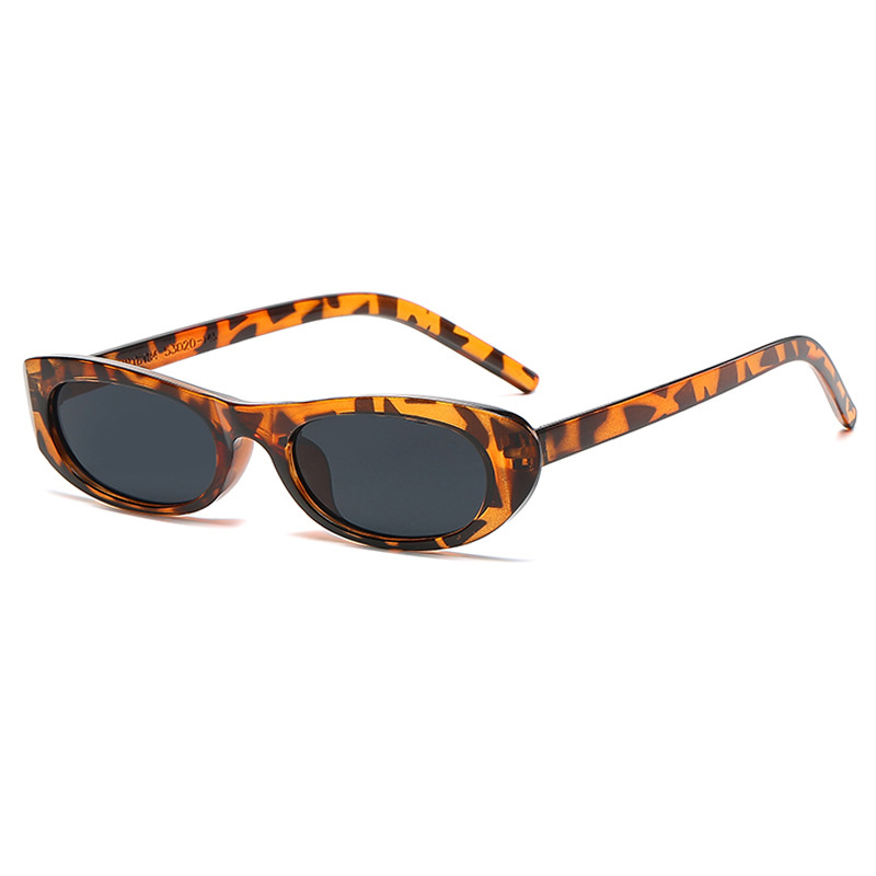 Fashion Leopard Gray Chip Small Oval Sunglasses