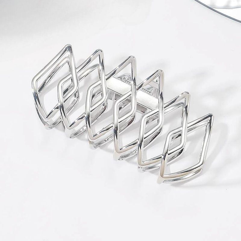 Fashion Silver Metal Hollow Diamond-shaped Gripper