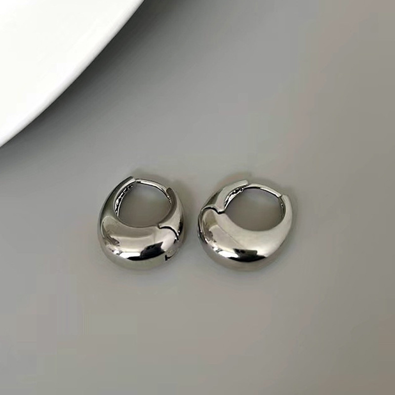Fashion Silver Metal Glossy Round Earrings