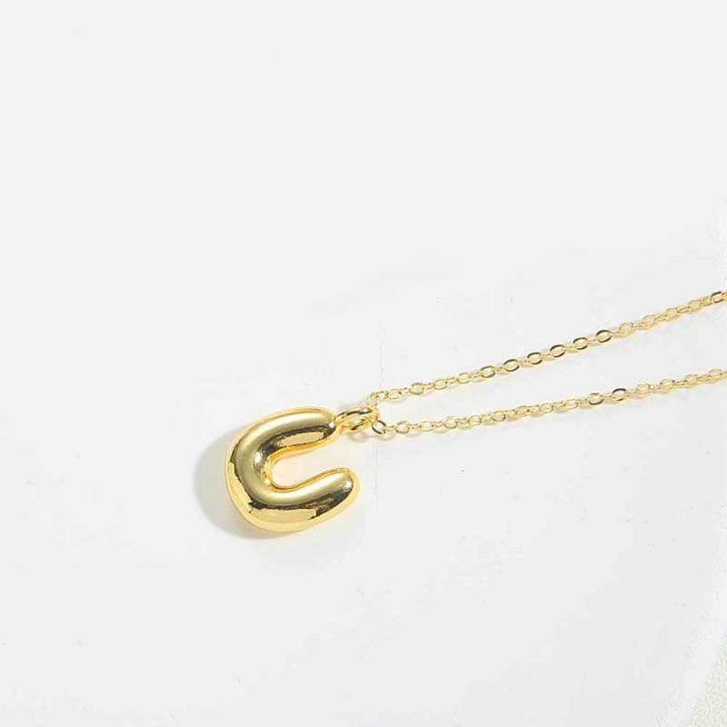 Fashion Letter U Gold Plated Copper 26 Letter Necklace