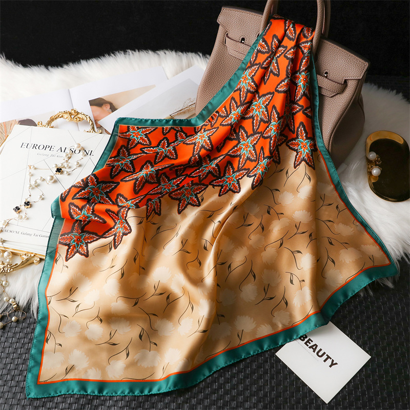 Fashion Qingbian Polyester Printed Silk Scarf