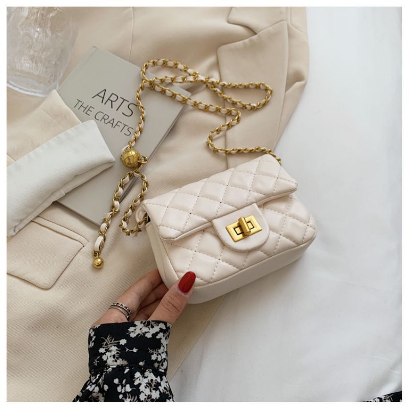 Fashion White Pu Diamond Lock Crossbody Bag