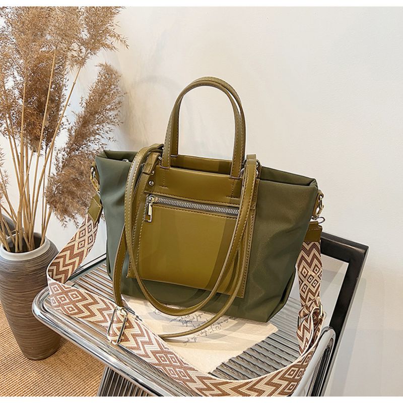 Fashion Green Nylon Large Capacity Shoulder Bag