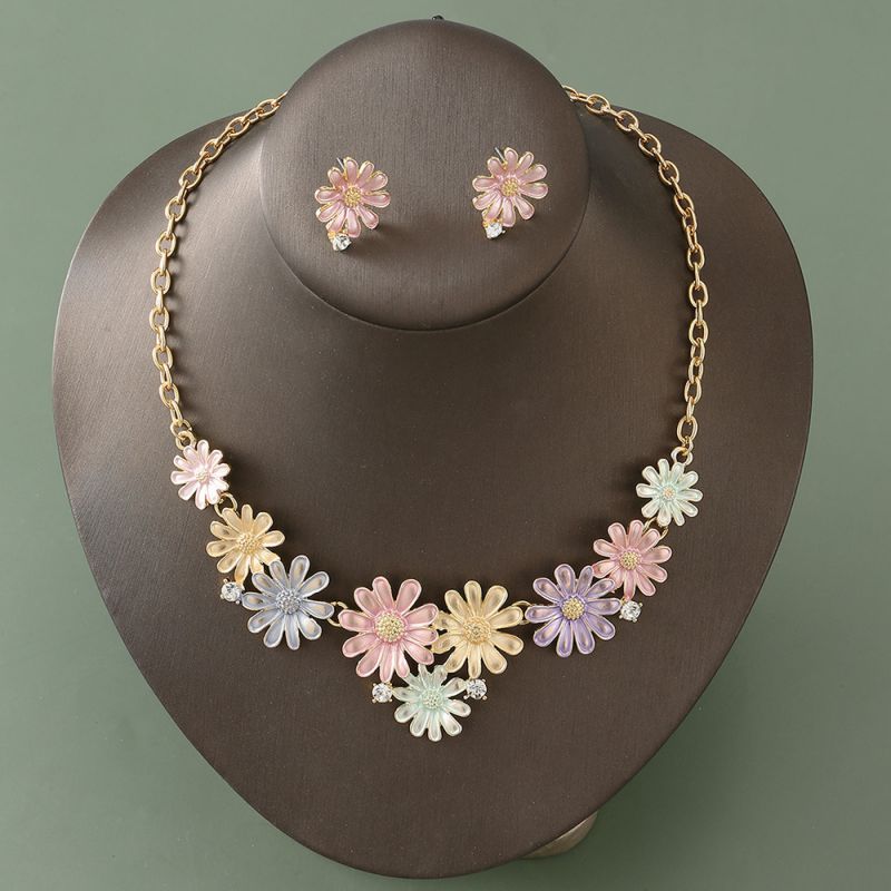 Fashion 3# Alloy Geometric Flower Necklace And Earrings Set