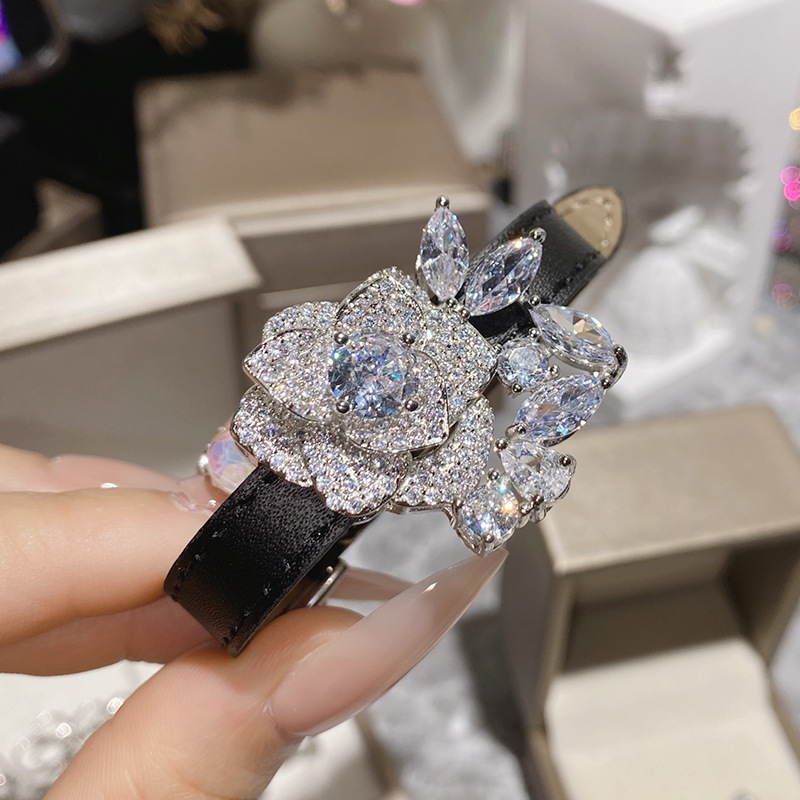 Fashion Silver Copper Diamond Flower Bracelet