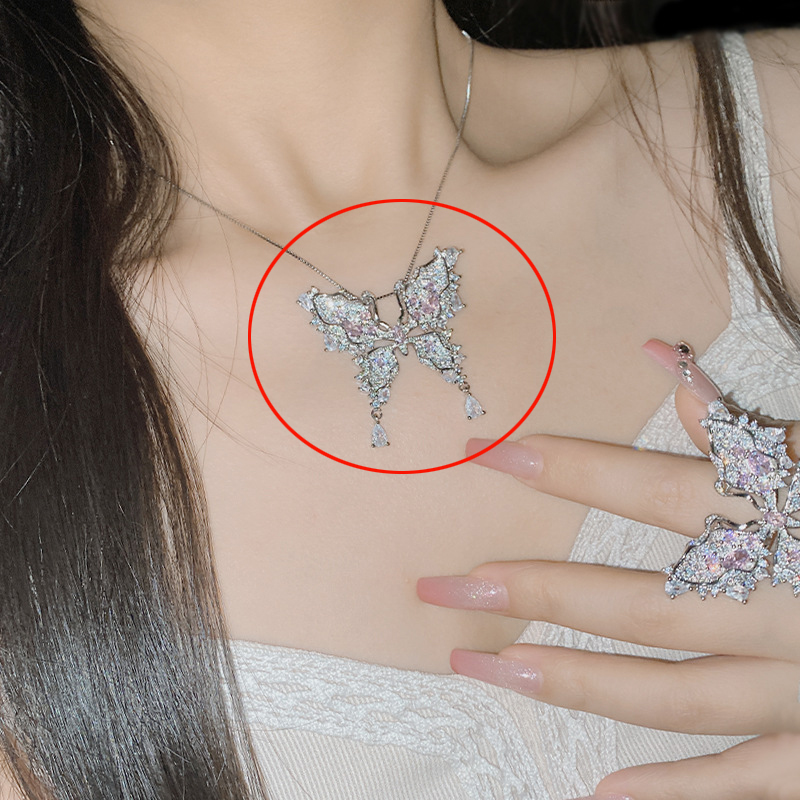 Fashion [diafen Butterfly] Does Not Include Chain Copper Diamond Butterfly Pendant