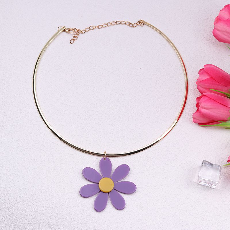 Fashion Purple Acrylic Flower Necklace