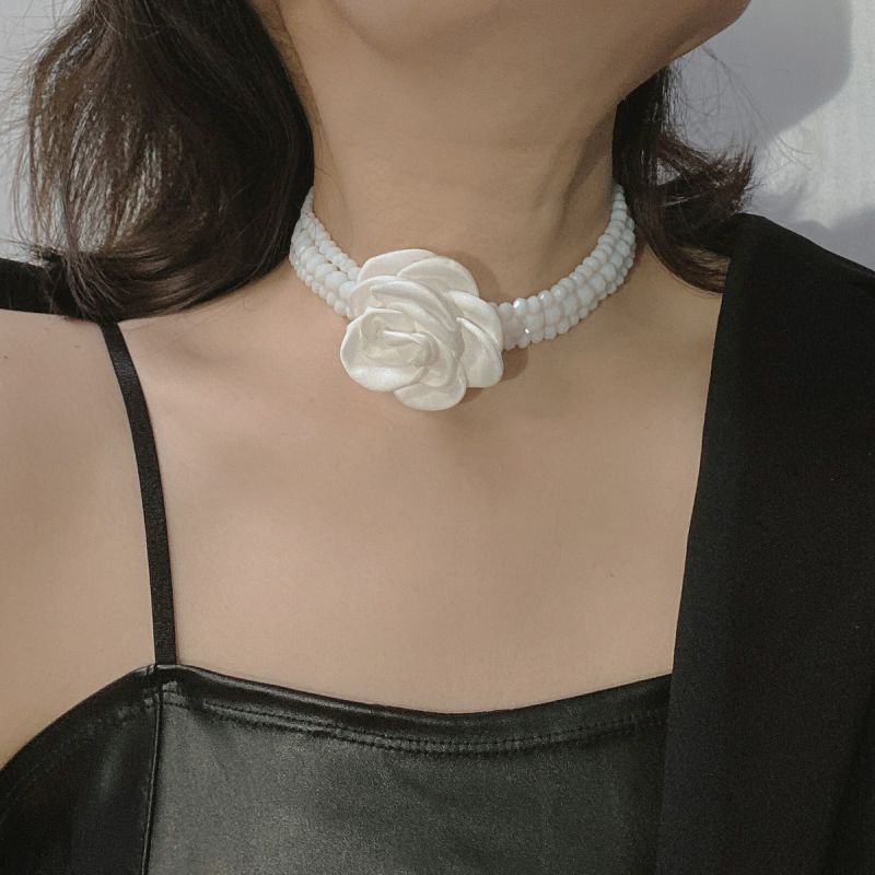 Fashion White Geometric Crystal Beaded Flower Choker