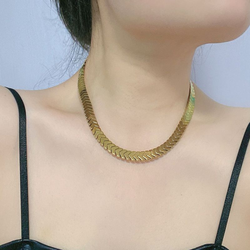 Fashion Gold Copper Geometric Snake Bone Chain Necklace