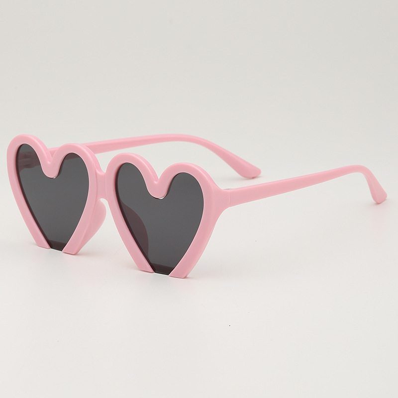 Fashion Pink Frame Gray Film Ac Heart Sunglasses