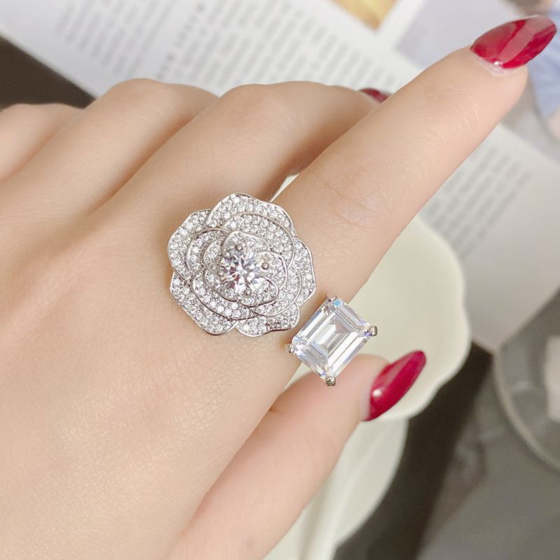 Fashion Ring【opening】 Gold-plated Copper Flower Open Ring With Diamonds