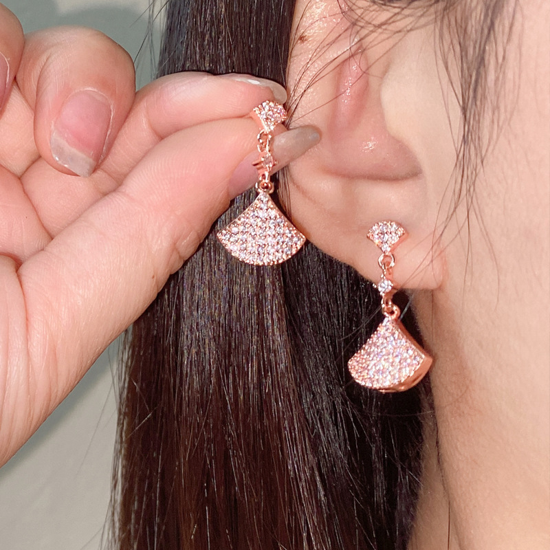 Fashion [pair Of Rose Gold Plating] Copper Diamond Fan Earrings