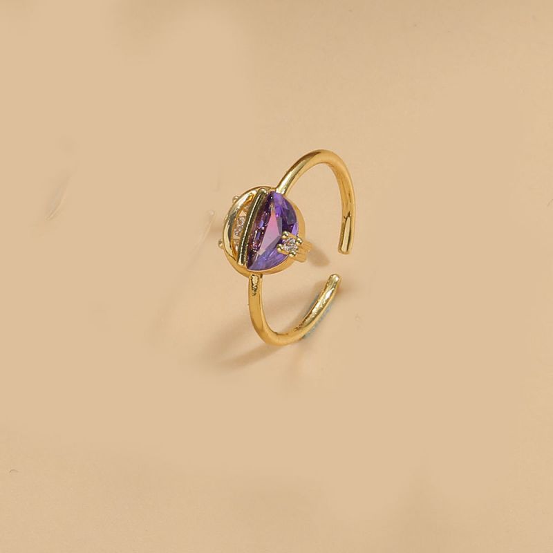 Fashion Purple Zirconium Gold Plated Copper Cat Eye Ring With Zirconium