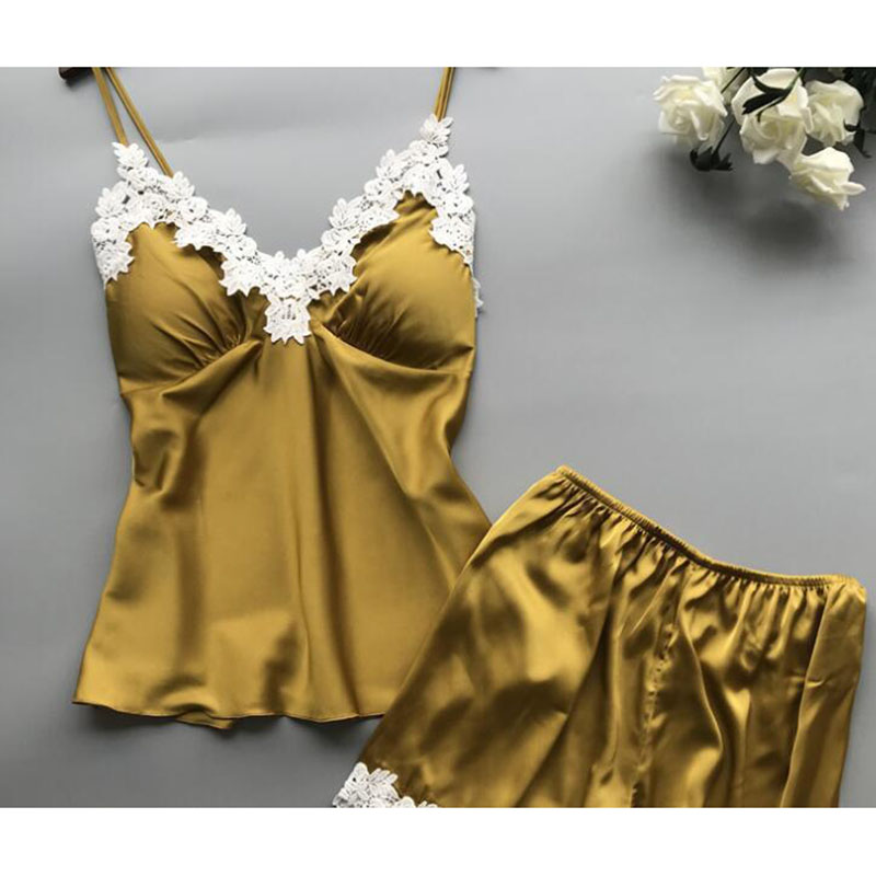 Fashion Golden Acrylic Lace Suspender Shorts And Pajamas Two-piece Set