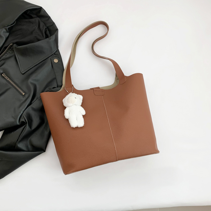 Fashion Brown Belt Pendant Pu Large Capacity Shoulder Bag
