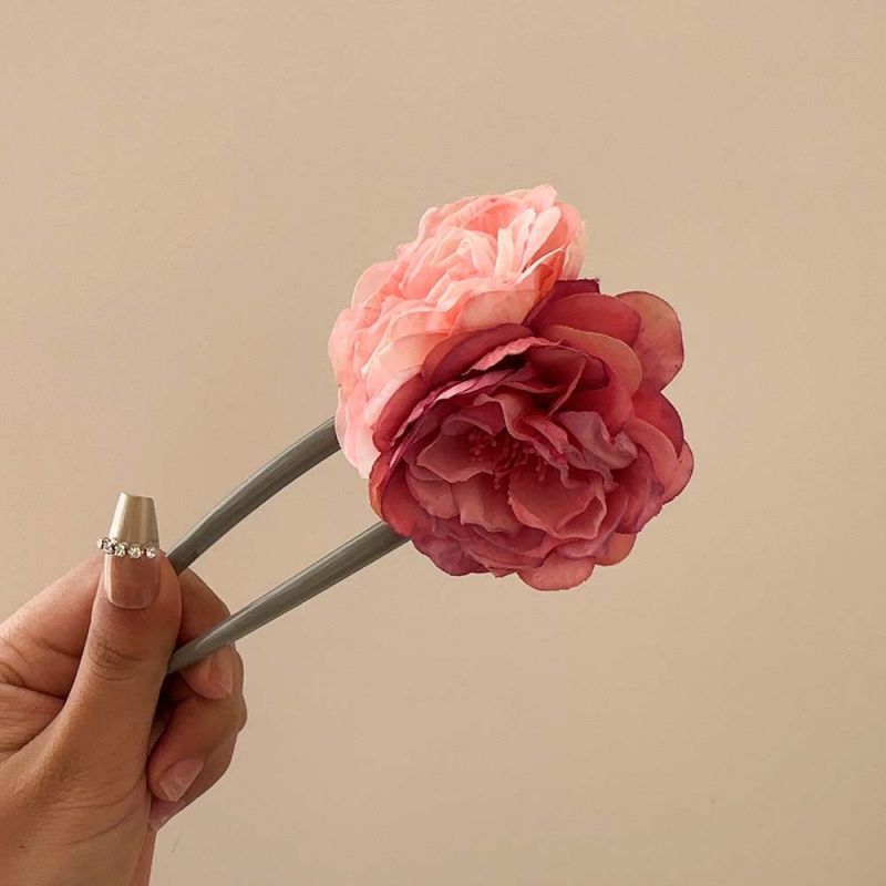 Fashion Gouache + Rose Pink Fabric Flower U-shaped Hairpin