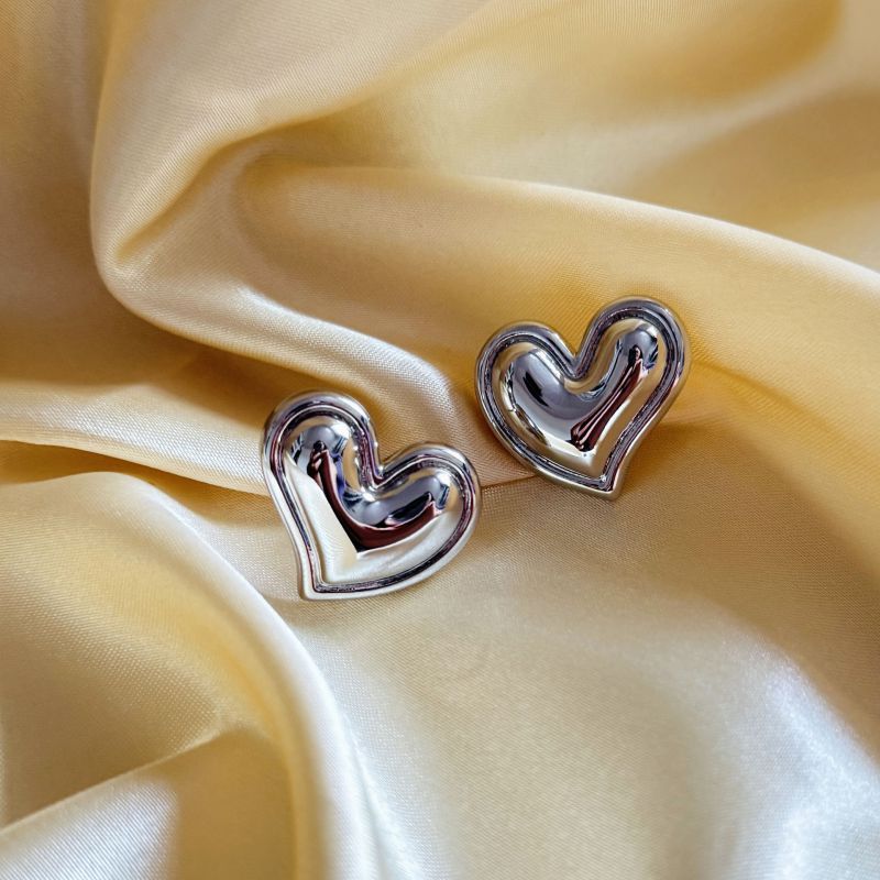 Fashion Silver Gold-plated Copper Love Earrings