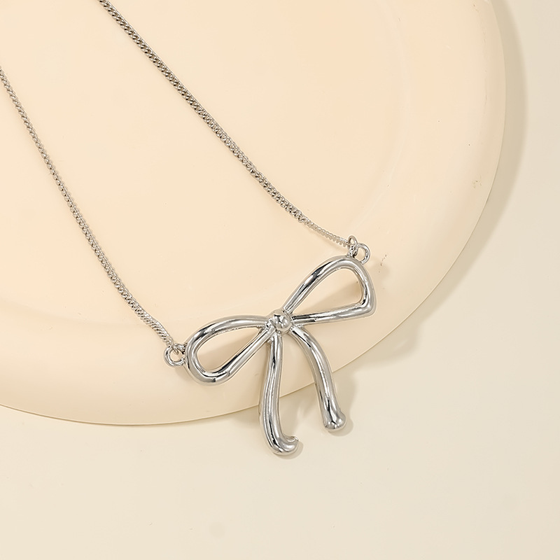 Fashion Big Silver Bow Alloy Bow Necklace