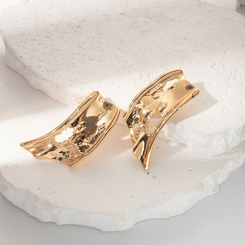 Fashion Gold Copper Pleated Irregular Earrings