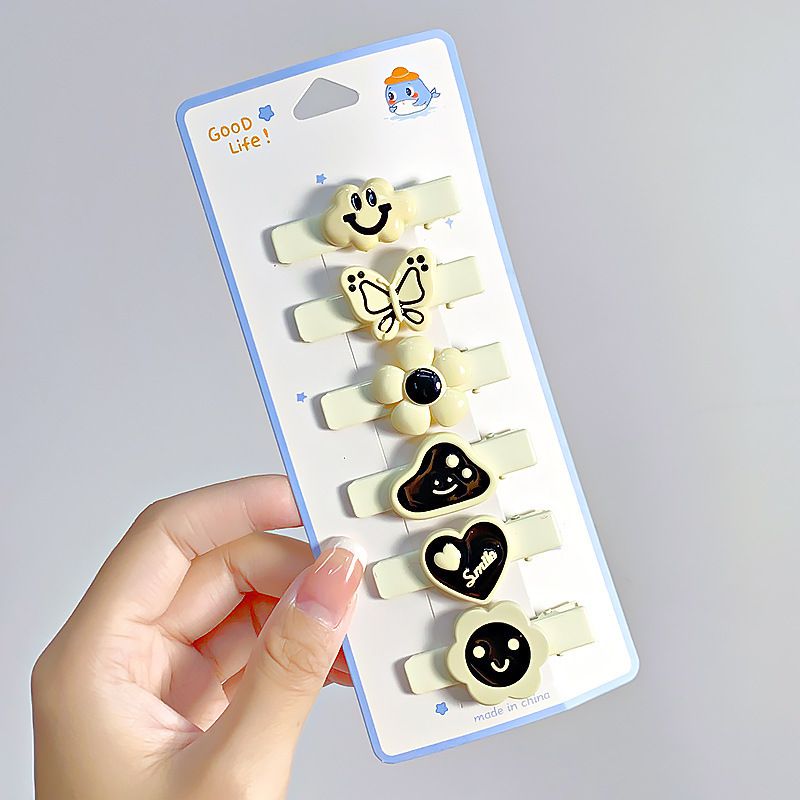 Fashion 1# Black And White (with Cardboard Packaging) Resin Geometric Cartoon Hairpin Set