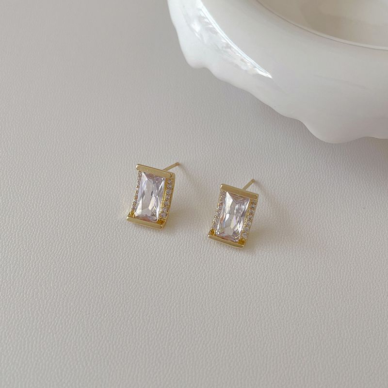 Fashion Gold Square Zirconium Stud Earrings In Metal