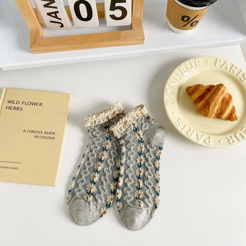 Fashion Light Grey Lace Embroidered Socks