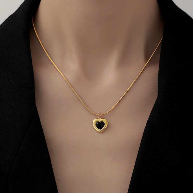 Fashion Gold Titanium Steel Love Necklace