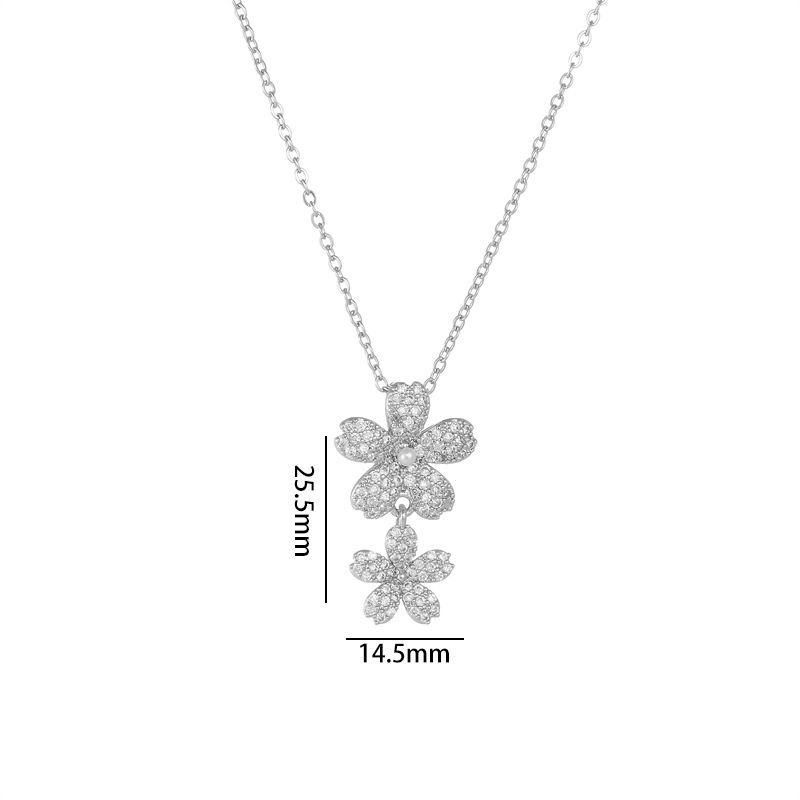 Fashion Silver 7 Copper Inlaid Zirconium Flower Necklace