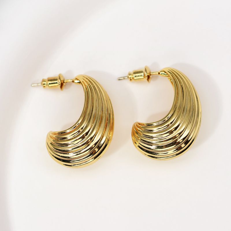 Fashion Gold Metal Arc Earrings
