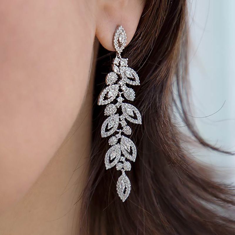Fashion Silver Copper Inlaid Zirconium Leaf Earrings