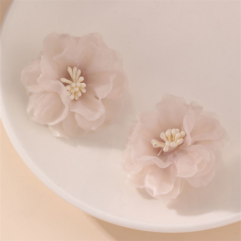 Fashion White Mesh Flower Earrings