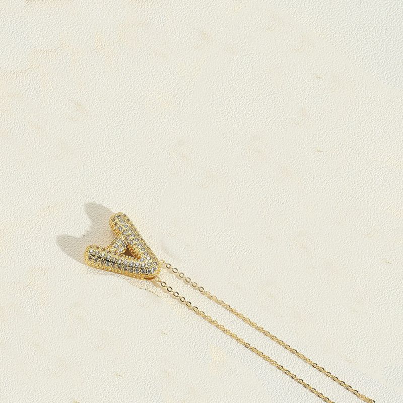 Fashion A Copper And Diamond 26 Letter Necklace