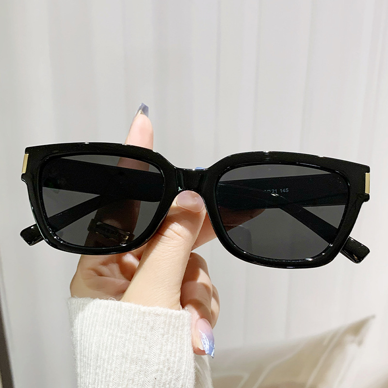 Fashion Black Frame Black And Gray Film Pc Small Frame Sunglasses