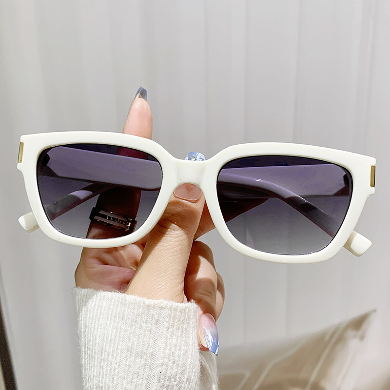 Fashion Off-white Frame Gradually Gray Film Pc Small Frame Sunglasses
