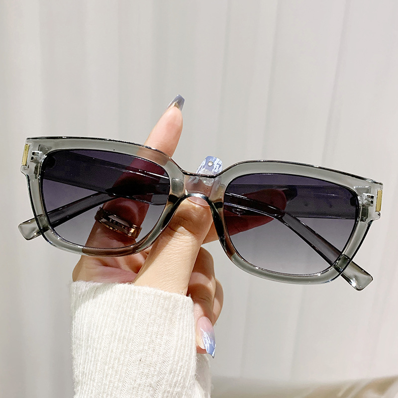 Fashion Gradient Gray Frame Pc Small Frame Sunglasses
