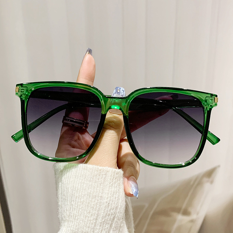 Fashion Green Frame Gradient Gray Film Pc Square Large Frame Sunglasses