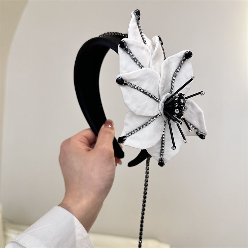 Fashion White Rhinestone Flower Wide-brimmed Headband