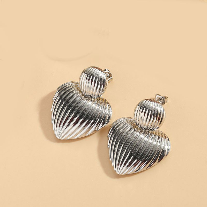 Fashion Striped Heart (silver) Copper Geometric Glossy Love Stud Earrings