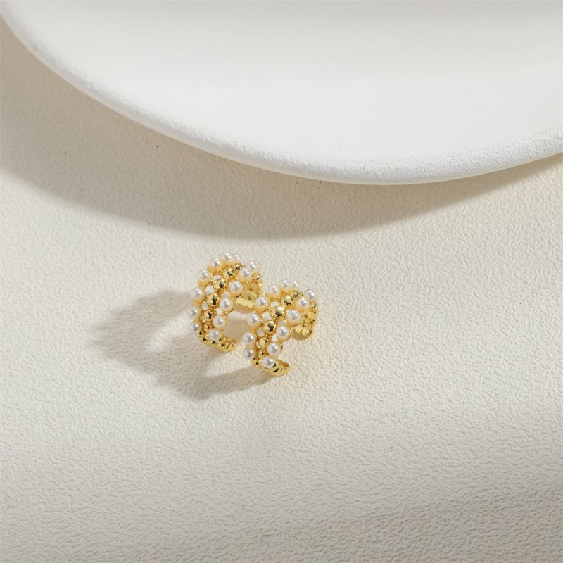 Fashion Double Row Of Pearls (gold) Gold-plated Copper Pearl C-shaped Earrings