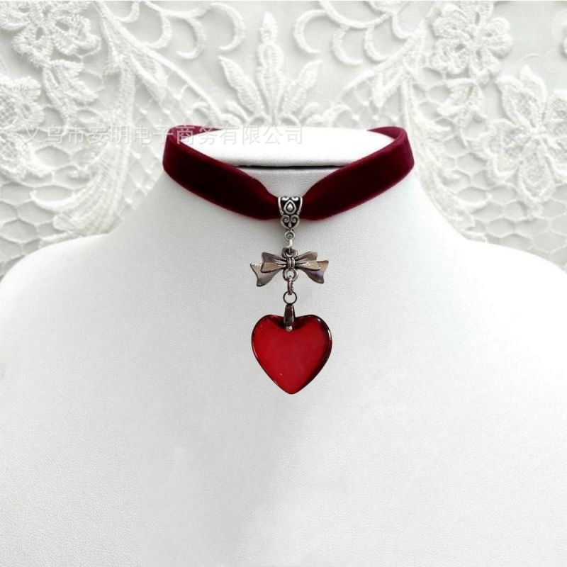 Fashion Red Metal Bow Love Flannel Collar