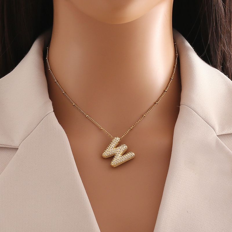 Fashion W Copper Inlaid Zirconium 26 Letter Necklace