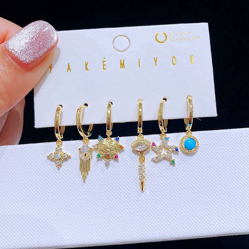 Fashion Gold Gold-plated Copper And Diamond Geometric Earring Set