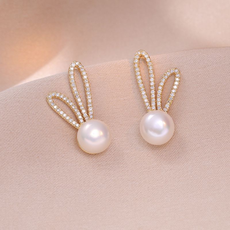 Fashion Gold Copper And Diamond Rabbit Pearl Stud Earrings