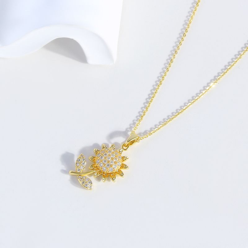 Fashion Gold Copper And Diamond Sunflower Rotatable Necklace