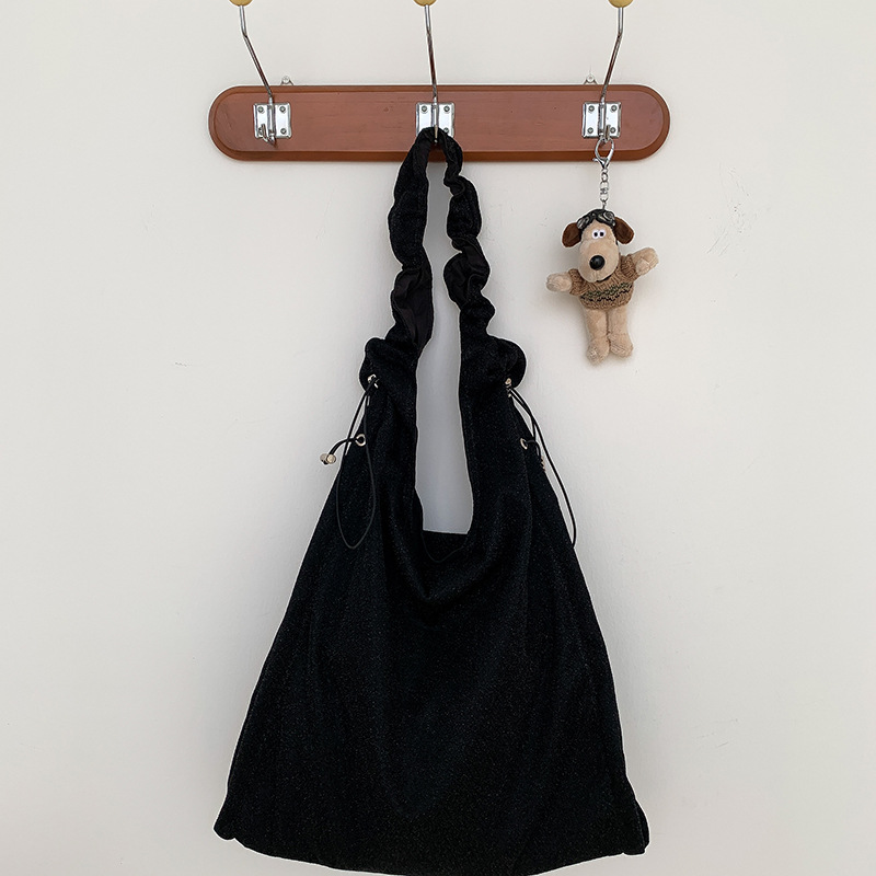 Fashion Black Wide Shoulder Strap Pleated Large Capacity Crossbody Bag