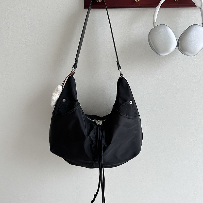 Fashion Black Nylon Large Capacity Shoulder Bag