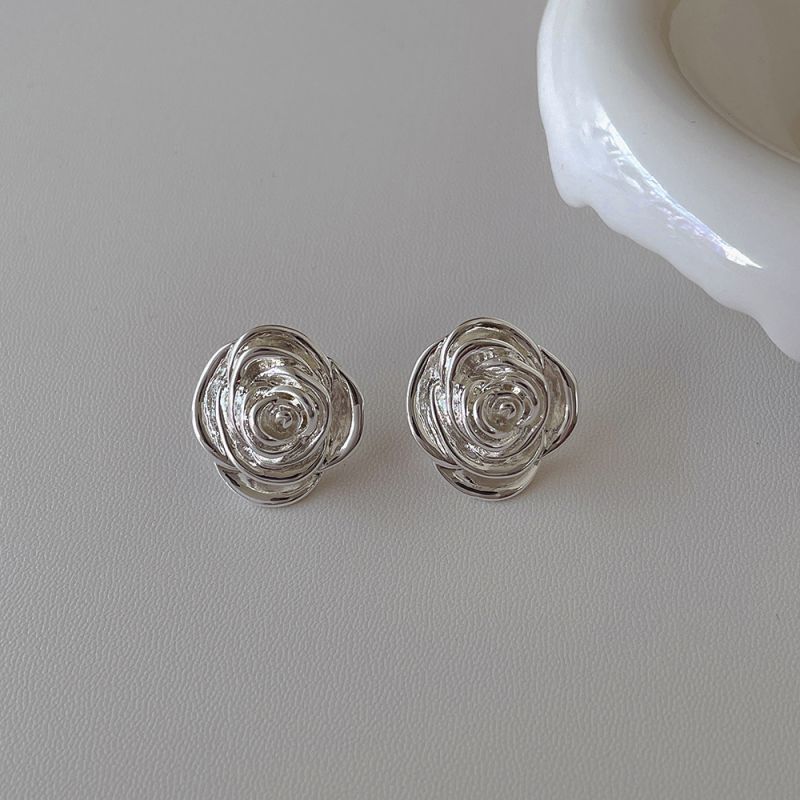 Fashion Silver Metal Flower Earrings