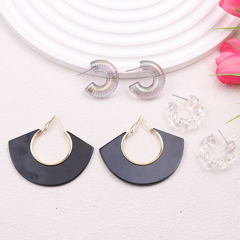Fashion Black Three Piece Suit Acrylic Geometric Sector C-shaped Earrings Set