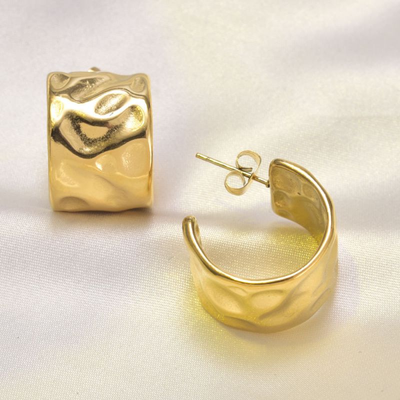Fashion Gold Titanium Steel Hammered C-shaped Earrings