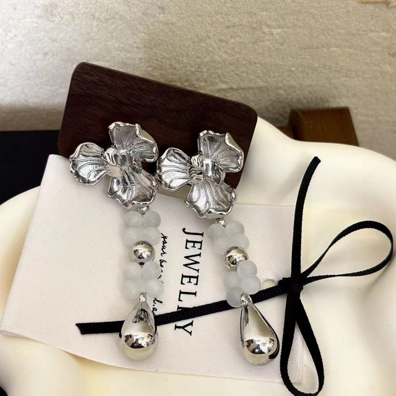 Fashion Silver Alloy Flower Drop-shaped Earrings